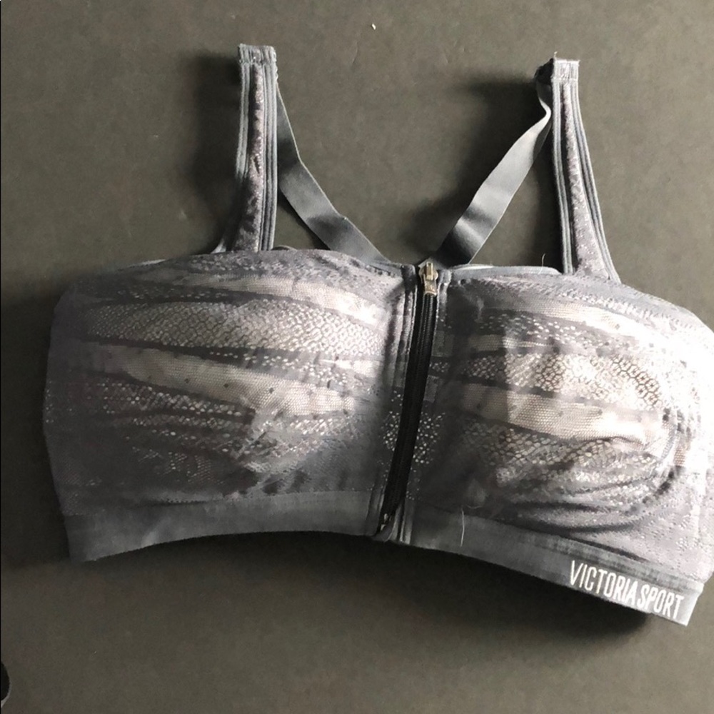Victoria secret sports bra knockout